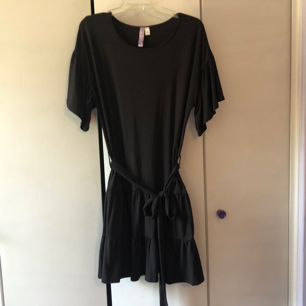 Black Tiered Dress with Belt M